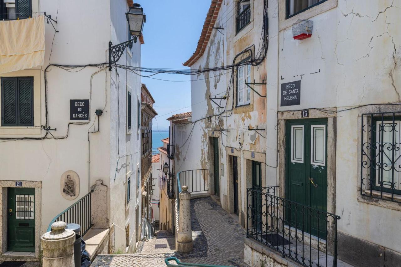 Alfama'S Heart Studio By Lovelystay リスボン エクステリア 写真
